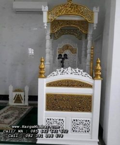 Mimbar Masjid Ukiran Kaligrafi Jepara Putih