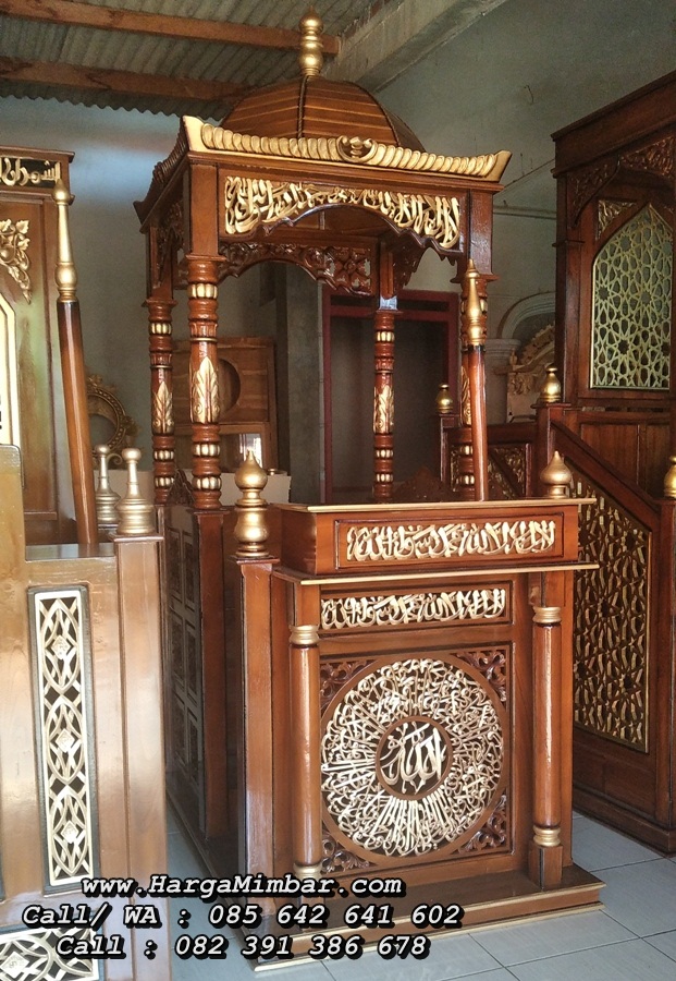 Mimbar Masjid Ukiran Kaligrafi Jepara